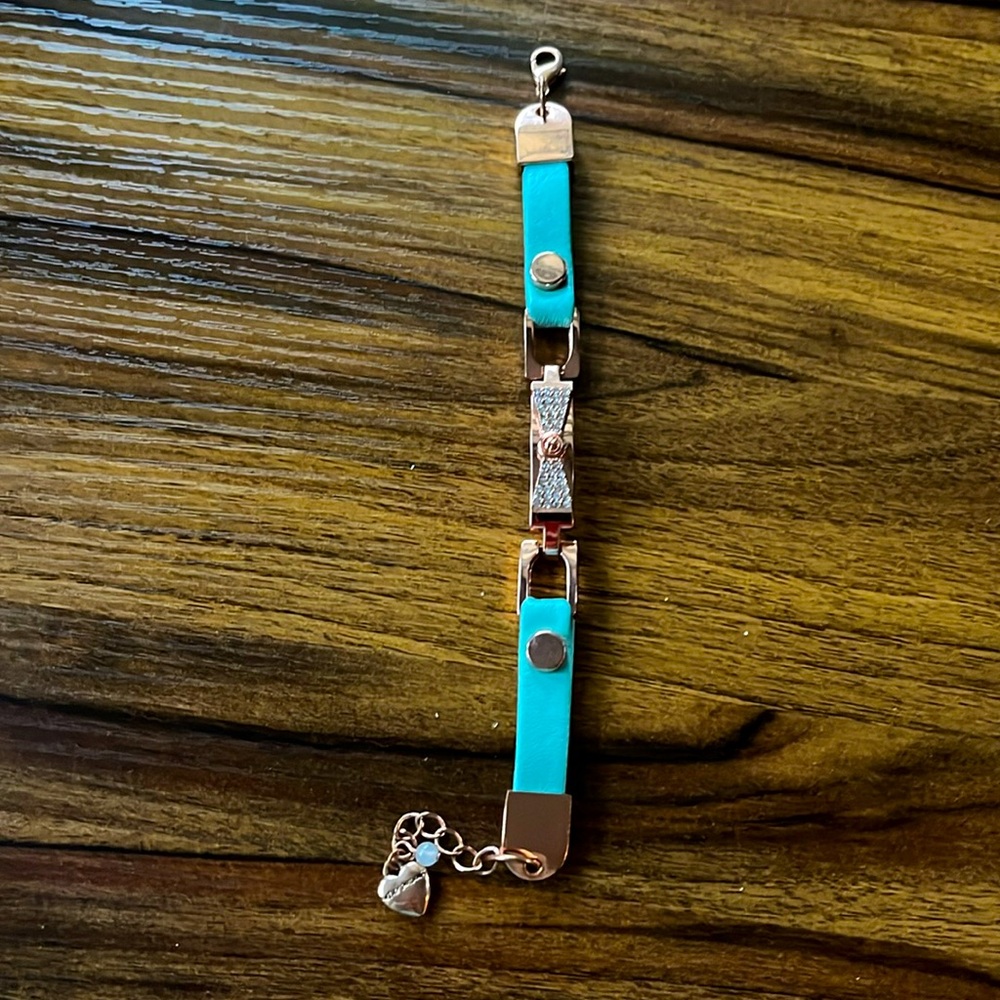 Bestsey Johnson Rose Gold Bow & Aqua band bracelet